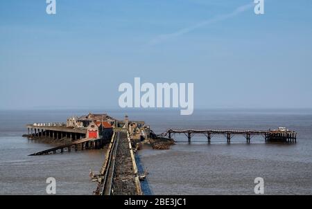 Birnbeck Pier est un quai situé sur la Manche de Bristol à Weston-super-Mare, Somerset Nord, Angleterre Banque D'Images