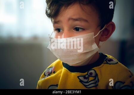 Un Bebe Turc Mignon De 3 Ans Qui A Faim Photo Stock Alamy