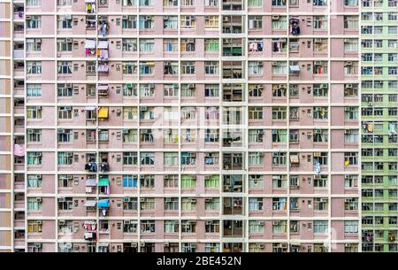 Grille de style dystopien de logements résidentiels de grande taille, Hong Kong Banque D'Images