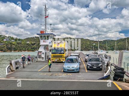 Traversier à Ferry Landing à Okiato, région de la baie des îles, région de Northland, Île du Nord, Nouvelle-Zélande Banque D'Images