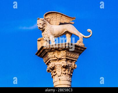 Vicence, Italie - Oktober, 01, 2017: Lion vénitien sur une colonne de la piazza dei Signori. Banque D'Images