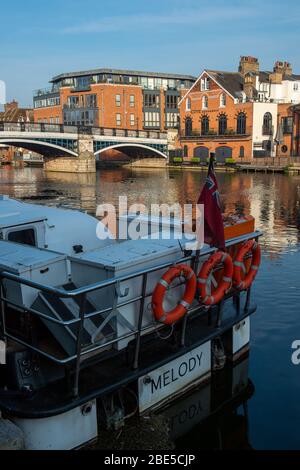 Eton, Windsor, Royaume-Uni. 12 avril 2020. Le restaurant Cote à Eton est embarqué à la suite de la pandémie de coronavirus. Ce restaurant serait normalement très occupé pendant un week-end de vacances en banque. Crédit : Maureen McLean/Alay Live News Banque D'Images