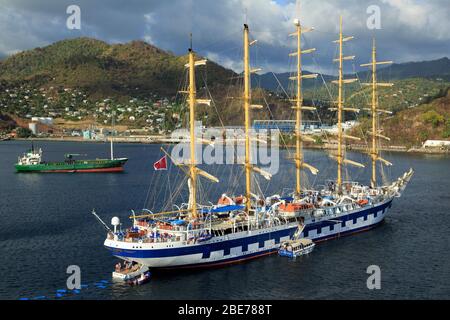 Star Clipper dans la baie Saint-Georges, Grenade, Caraïbes Banque D'Images