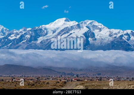 Aymaran Country avec la Cordillera Real et ses 6 000 m de pics, Peninsula Huata, Département la Paz, Bolivie, Amérique latine Banque D'Images