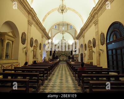 Intérieur de la cathédrale de San Francisco de Campeche au Mexique Banque D'Images