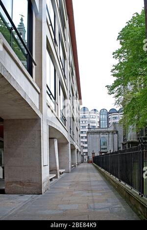 Portland Stone Bank of America Merrill Lynch Financial Center, 2 King Edward Street, Londres EC1A par Swanke Hayden Connell Architects David Walker Banque D'Images