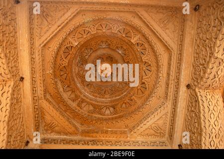 Détail plafond, Baba Ramdev ji temple ou Mandir, Jaisalmer, Rajasthan, Inde Banque D'Images