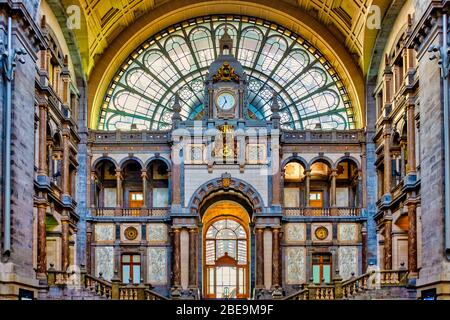 Hall d'entrée de la Gare Centrale d'Anvers, Flandre orientale, Belgique Banque D'Images