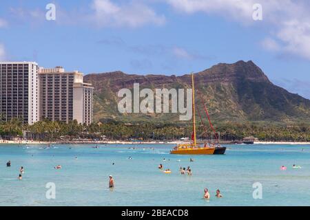 Hawaï, États-Unis. Oahu : Waikiki Beach, Honolulu Banque D'Images