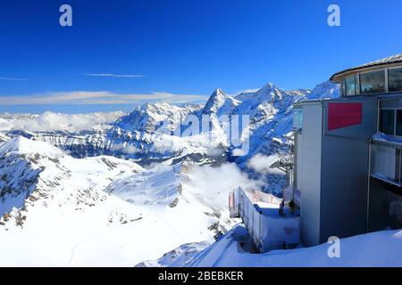 Vue sur Eiger et Mönch de Piz Gloria. Alpes bernoises de Suisse, Europe. Banque D'Images