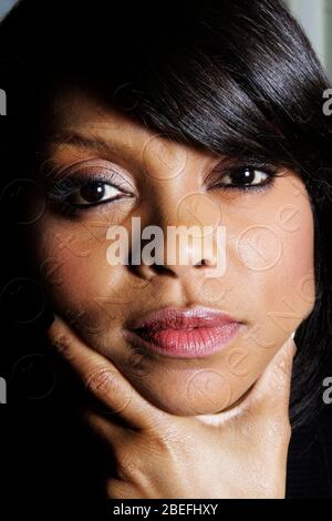 Taraji P. Henson du film "The curieux case of Benjamin Button", photographié à Philadelphie, en Pennsylvanie, le 2 décembre 2008. Crédit: Scott Weiner/MediaPunch Banque D'Images