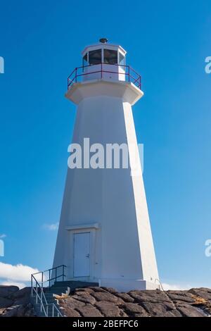 Phare du Cap-Spear, construit en 1955 de béton; il est désigné lieu historique national du Canada, à St. John's, Newfoun Banque D'Images