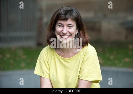 Yayo Herrero est diplômé en anthropologie sociale et culturelle, en génie agricole, en éducation sociale et en sciences de l'éducation. Banque D'Images