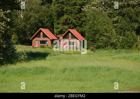 Chalets et terrains du Tweedsmuir Park Lodge, Colombie-Britannique, Canada Banque D'Images