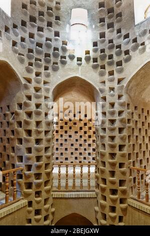 Intérieur d'une tour traditionnelle de pigeon, Meybod, province de Yazd, Iran, Asie Banque D'Images