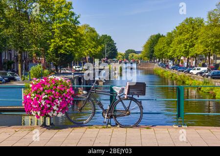 Belle vue sur le canal d'Amsterdam Banque D'Images