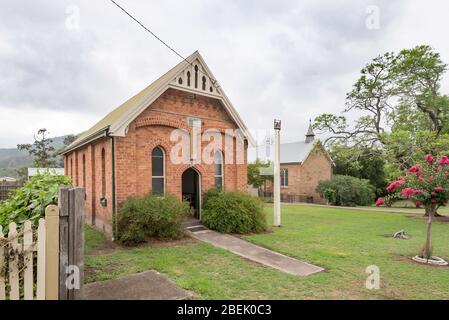 Église anglicane St Paul dans le village rural de Paterson en Nouvelle-Galles du Sud en Australie Banque D'Images