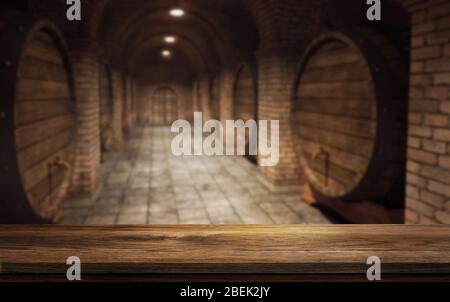 Table en bois vide avec des fûts de vin de fond flou dans la cave à vin. Concept de cave de vinification et de boissons. Rendu 3D - Illustration 3D. Support mixte. Banque D'Images