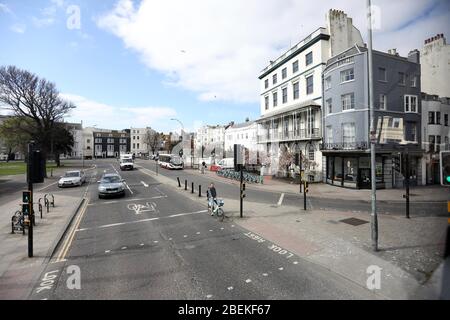 Brighton, Royaume-Uni. 14 avril 2020. Les rues et les routes restent très calmes le 30 jour de l'éclusage au Royaume-Uni. Crédit: James Boardman/Alay Live News Banque D'Images
