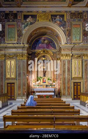 Catholique, seule religieuse chrétienne, intérieur de l'Oratorio del Santissimo Crocifisso (Oratoire du très Saint Crucifix), peintures manneristes, Rome, Italie Banque D'Images