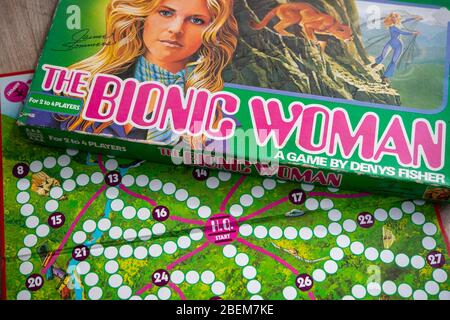 Box et le jeu de société Bionic Woman, par Denys Fisher Banque D'Images