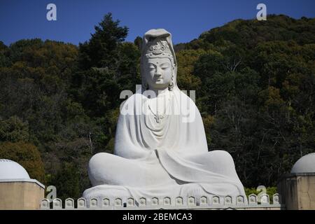 Kyoto. 14 avril 2020. KYOTO, JAPON - 14 AVRIL : sur cette photo, on voit le sanctuaire commémoratif Ryozen Kannon WW II à Kyoto, 14 avril 2020, préfecture de Kyoto, Japon. (Photo: Richard Atrero de Guzman/ AFLO) crédit: AFLO Co. Ltd./Alay Live News Banque D'Images