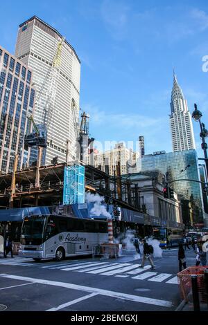 NEW YORK, NY - 27 OCTOBRE 2017: Un Vanderbilt en construction à l'angle de la 42ème rue et de l'avenue Vanderbilt près du terminal Grand Central Banque D'Images