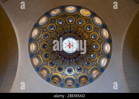 Dôme de la Basilique notre Dame du Rosaire à Lourdes, France, Europe Banque D'Images