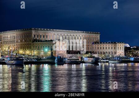 Le château de Stockholm est également appelé Palais royal et est le résident du roi suédois. Banque D'Images