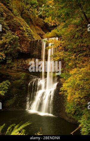 Chutes et Double couleur. Silver Falls State Park, New York Banque D'Images