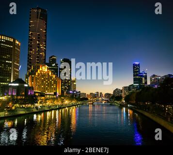 Melbourne Southbank au crépuscule Banque D'Images