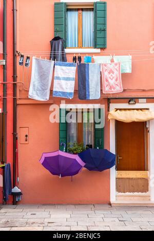 Maison à Burano, Venise après l'inondation Banque D'Images