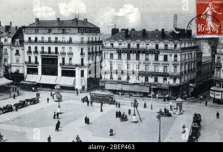 Vue de la place du ralliement A Angers dans le Maine-et-loire carte postale 1906 Collection privee Banque D'Images