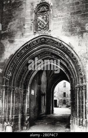 Vue de l'entrée principale du palais des papes A Avignon, Vaucluse (vue de l'entrée du palais du pape à Avignon, Vaucluse) carte postale vers 1 Banque D'Images