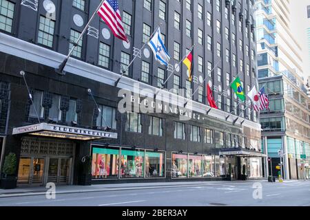 Bloomingdales au 59ème rue, fermé pendant le coronavirus, New York City. Banque D'Images