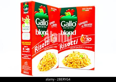 RIZ italien à grains longs et bouillis produit par RISO GALLO S.p.A. Banque D'Images