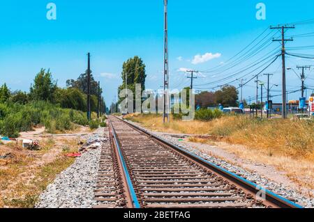 SANTIAGO, CHILI - DÉCEMBRE 2015 : un chemin de fer à Maipú Banque D'Images