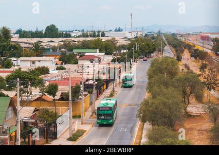 SANTIAGO, CHILI - JANVIER 2016: Un bus Transantiago à Cerrillos Banque D'Images