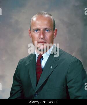 (1) Septembre 1964 --- L'astronaute Charles Conrad Jr portrait Banque D'Images