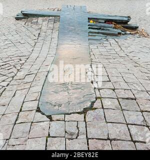 PRAGUE, RÉPUBLIQUE TCHÈQUE - 06 OCTOBRE 2017 : Croix mémorable - Mémorial Jan Palach - sur la place Venceslas à Prague. Banque D'Images