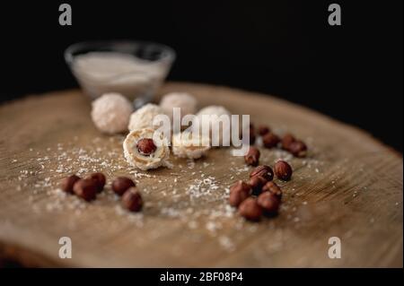 Boules de neige (Truffes au chocolat blanc et à la noix de coco)