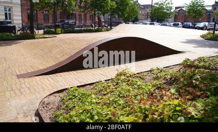 COPENHAGUE, DANEMARK - 05 JUILLET 2015 : parc Superkilen dans le quartier de Norrebro, parc de skateboard Banque D'Images