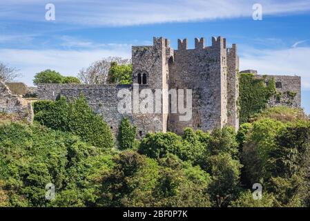 Vue sur le château normand dans la ville historique d'Erice également connu sous le nom de Château venus sur un Mont Erice dans la province de Trapani en Sicile, en Italie du Sud Banque D'Images