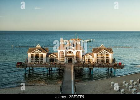 La jetée de Sellin sur l'île de Rügen Banque D'Images