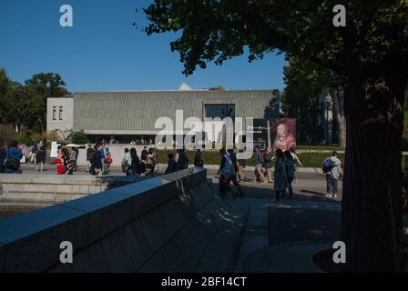 Musée national moderne d'art occidental des années 1950, Ueno Kōen (parc Ueno), Taitō, Tokyo, Japon le Corbusier Kunio Maekawa Junzo Sakakura Takamasa Yoshizaka Banque D'Images