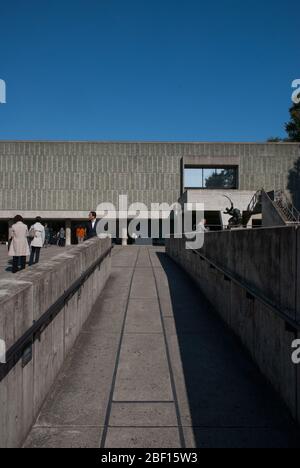 Musée national moderne d'art occidental des années 1950, Ueno Kōen (parc Ueno), Taitō, Tokyo, Japon le Corbusier Kunio Maekawa Junzo Sakakura Takamasa Yoshizaka Banque D'Images