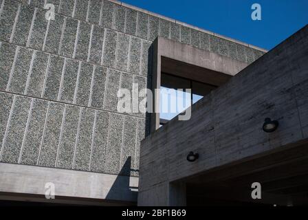 Musée national moderne d'art occidental des années 1950, Ueno Kōen (parc Ueno), Taitō, Tokyo, Japon le Corbusier Kunio Maekawa Junzo Sakakura Takamasa Yoshizaka Banque D'Images