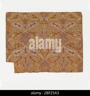 Fragment. Strapwork avec les formes et le feuillage des boucliers de damier en rouge, jaune et blanc. Les deux selvages sont présents. Banque D'Images