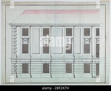 Élévation de la section d'une faade d'un petit palais. Rectangle horizontal. Façade de trois étages avec fenêtres séparées verticalement par des panneaux aveugles au-dessus d'un rez-de-chaussée routifié. Porte, extrême droite. Partie gauche de la façade uniquement. Lignes de cadrage d'encre. Banque D'Images