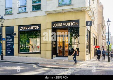 Extérieur du magasin Louis Vuitton, Brimingham, West Midlands, Angleterre, GB, Royaume-Uni Banque D'Images